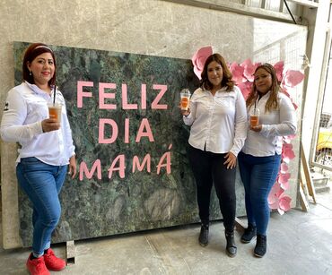 TROYSTONE mármoles y granitos celebra el 10 de mayo dia de las madres